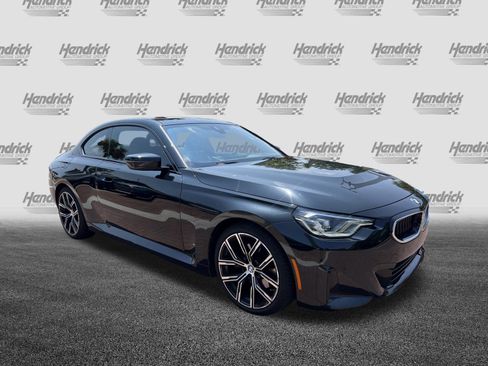 Used 2023 BMW 230i Coupe w/ Premium Package RWD image 2