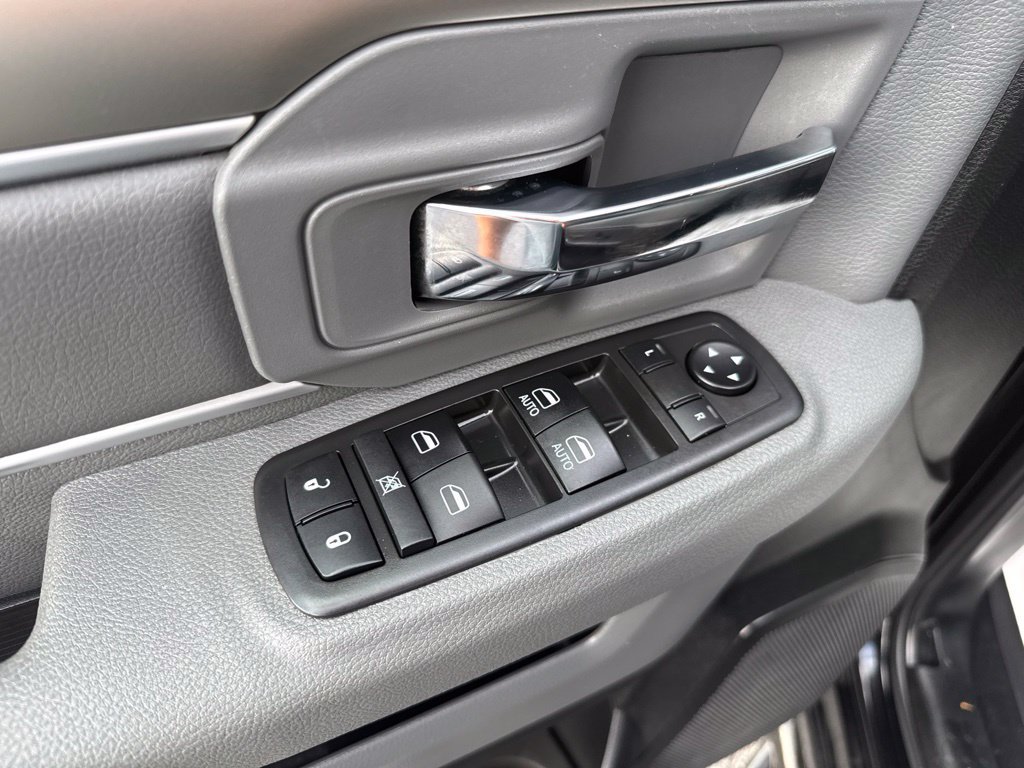 Used 2018 RAM 3500 Big Horn AWD/4WD image 24