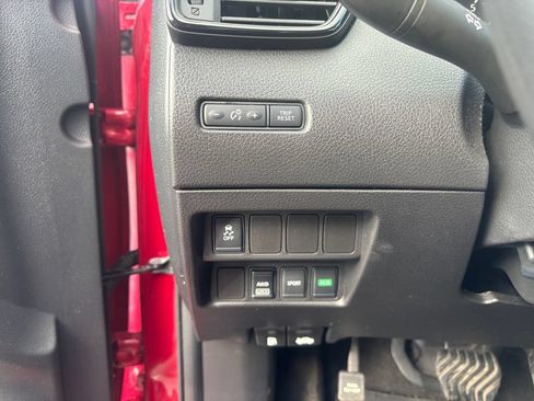Used 2017 Nissan Rogue AWD image 16
