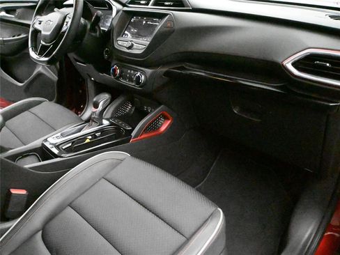 Used 2022 Chevrolet TrailBlazer RS image 21