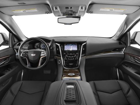 Used 2016 Cadillac Escalade Luxury AWD/4WD image 5
