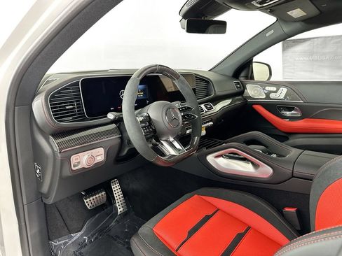 New 2026 Mercedes-Benz GLE 53 AMG 4MATIC Coupe image 9