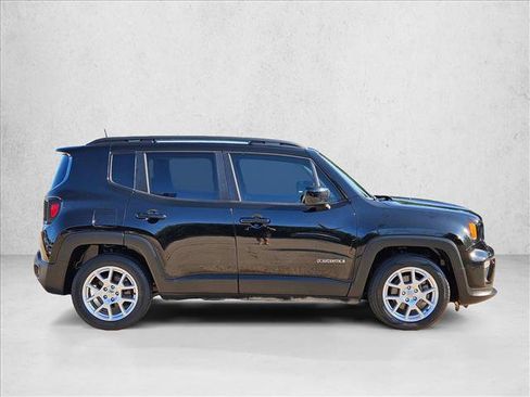 Used 2020 Jeep Renegade Latitude FWD image 4