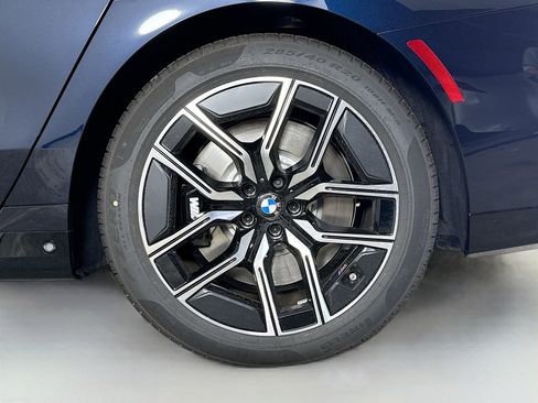 New 2026 BMW 760i xDrive w/ Executive Package AWD/4WD image 33