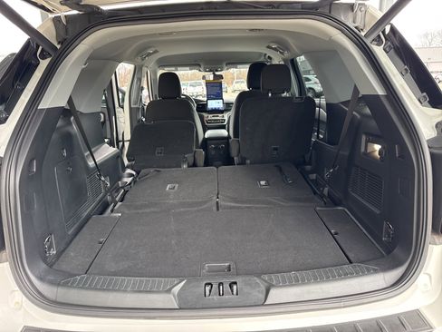 Certified 2023 Ford Explorer XLT image 35