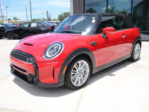 Used 2024 MINI Cooper S FWD image 8
