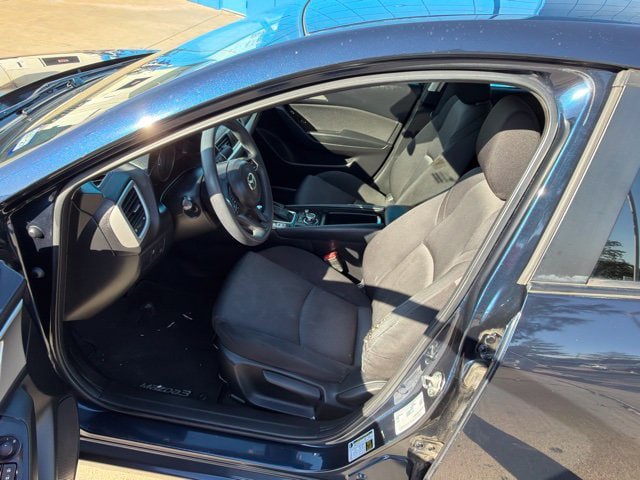 Used 2017 MAZDA MAZDA3 Sport FWD image 11