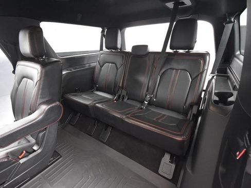 Used 2021 Ford Expedition Max Limited AWD/4WD image 34