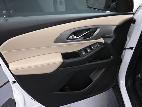 Certified 2023 Chevrolet Traverse LS image 13
