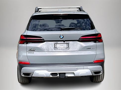 Used 2025 BMW X5 xDrive40i w/ M Sport Package image 6