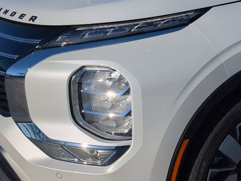 New 2026 Mitsubishi Outlander SEL FWD image 10