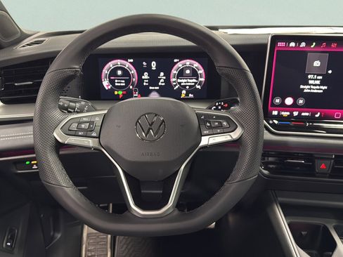 New 2026 Volkswagen Tiguan SE R-Line image 29