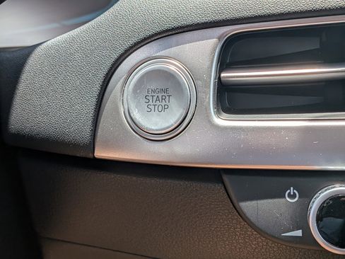Used 2023 Hyundai Palisade SEL FWD image 31