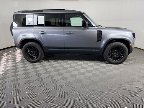 Used 2023 Land Rover Defender 110 S AWD/4WD image 8