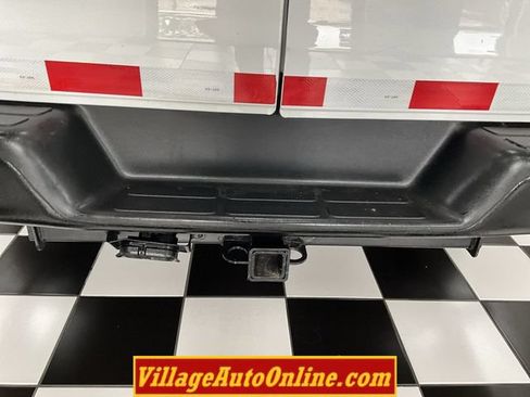 Used 2021 Chevrolet Express 2500 Extended w/ Driver Convenience Package RWD image 25