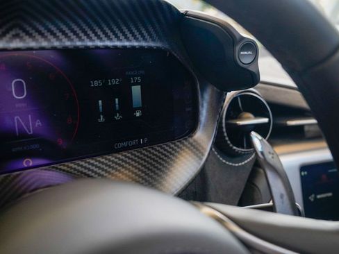 Used 2024 McLaren 750S Spider RWD image 79