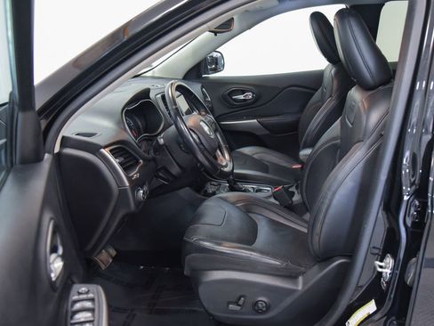 Used 2021 Jeep Cherokee Latitude Lux AWD/4WD image 12