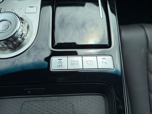 Used 2025 Genesis G80 3.5T Sport image 35