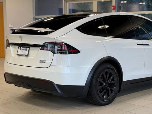 Used 2022 Tesla Model X Plaid AWD/4WD image 12