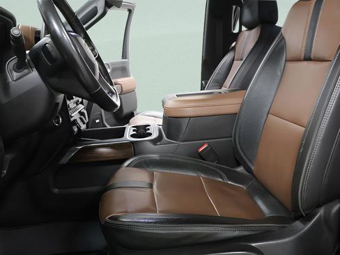 Used 2022 Chevrolet Silverado 3500 High Country w/ Z71 Off-Road Package image 23