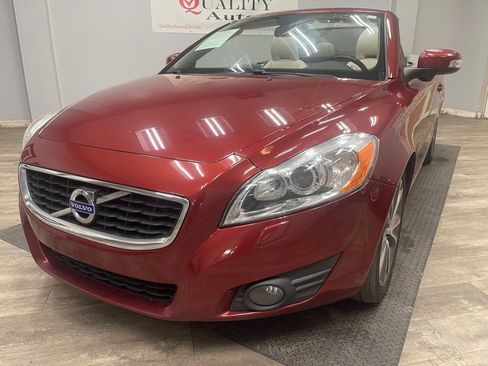Used 2011 Volvo C70 T5 w/ Convenience Pkg FWD image 3