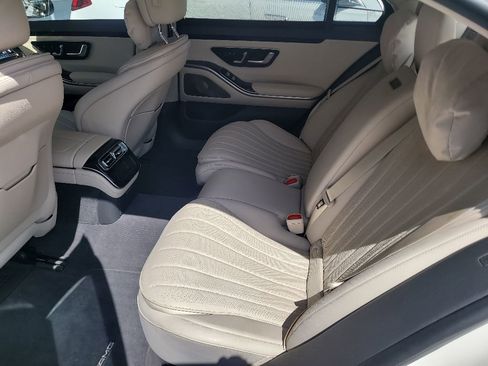 Certified 2022 Mercedes-Benz S 500 4MATIC image 10
