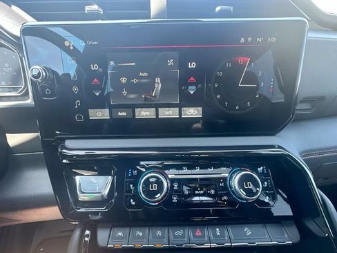 Used 2024 GMC Sierra 1500 AT4 w/ Technology Package AWD/4WD image 21