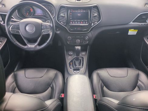 Used 2020 Jeep Cherokee Limited image 16