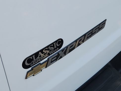 New 2025 Chevrolet Express 2500 w/ Driver Convenience Package image 8