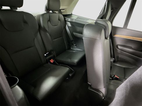 Used 2022 Volvo XC90 T8 Inscription Expression w/ Protection Package Premier image 21