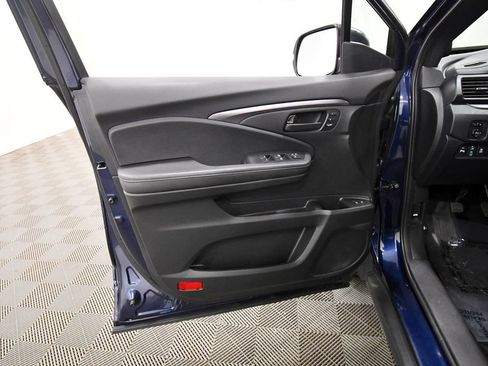 Certified 2023 Honda Passport EX-L image 13