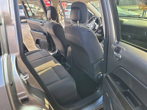 Used 2012 Jeep Compass Latitude image 9