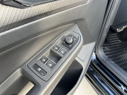 Used 2024 Volkswagen Golf R AWD/4WD image 13