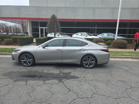 Used 2020 Lexus ES 350 F Sport w/ Accessory Package 2 image 3