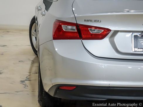 Used 2022 Chevrolet Malibu LS FWD image 8