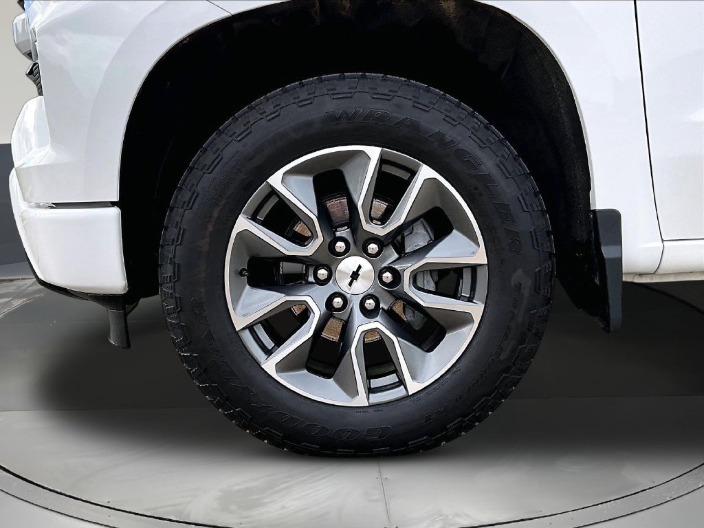 Used 2024 Chevrolet Silverado 1500 RST AWD/4WD image 34