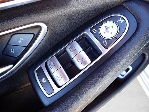 Used 2015 Mercedes-Benz S 550 4MATIC Sedan image 13