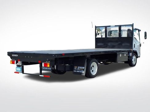 New 2025 Chevrolet Low Cab Forward 5500XG RWD image 4