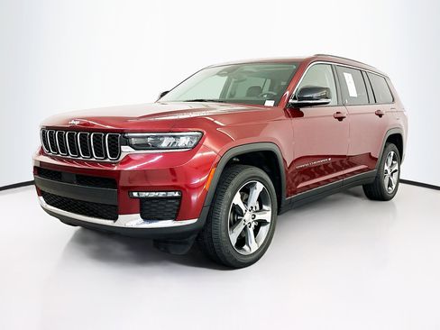 Used 2023 Jeep Grand Cherokee L Limited w/ Trailer Tow Group (B) image 3