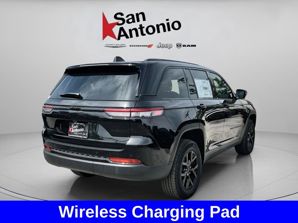 New 2025 Jeep Grand Cherokee Altitude RWD image 14