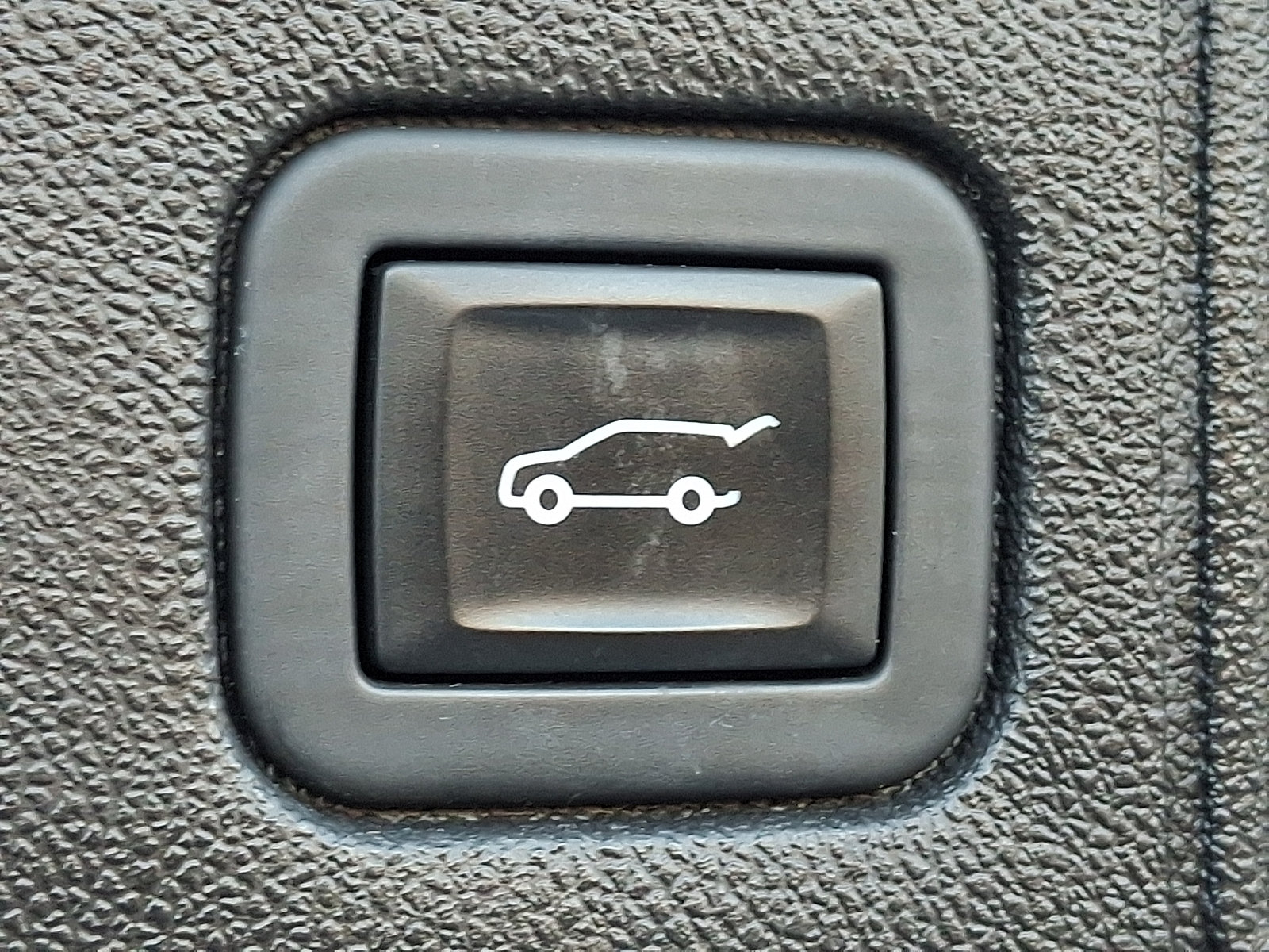 Used 2024 GMC Terrain AT4 w/ Tech Package AWD/4WD image 29