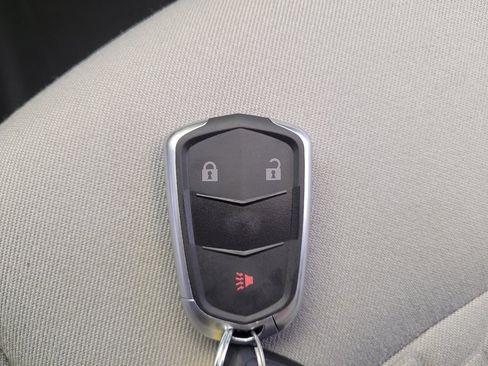 Used 2018 Chevrolet Equinox LS FWD image 32