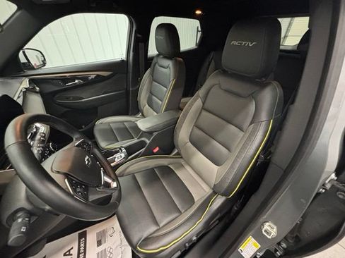 Used 2025 Chevrolet TrailBlazer ACTIV w/ Convenience Package FWD image 18
