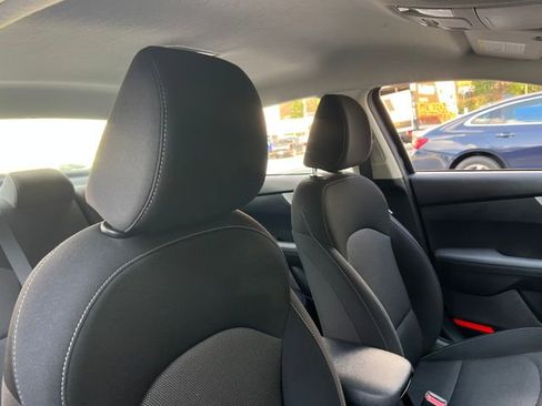 Used 2023 Kia Forte LXS w/ LXS Technology Package image 29