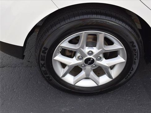 Used 2023 Kia Soul S image 38