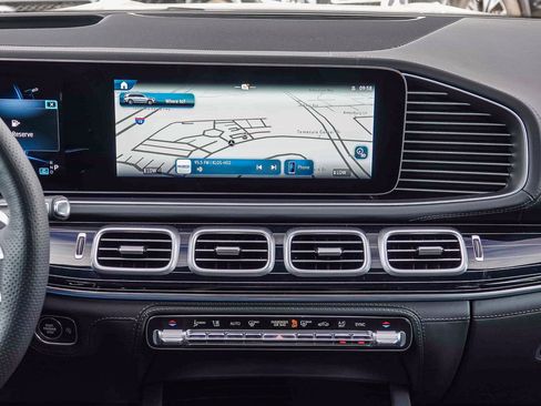 New 2026 Mercedes-Benz GLS 63 AMG 4MATIC image 12