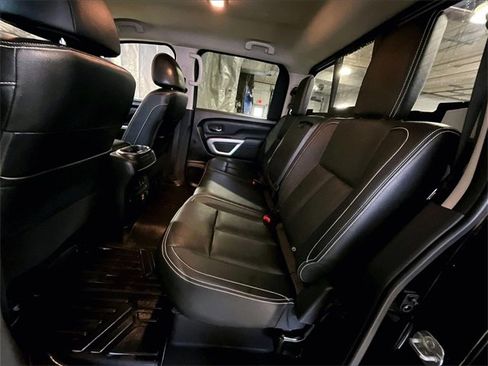 Used 2019 Nissan Titan PRO-4X w/ Pro-4x Convenience Package image 21