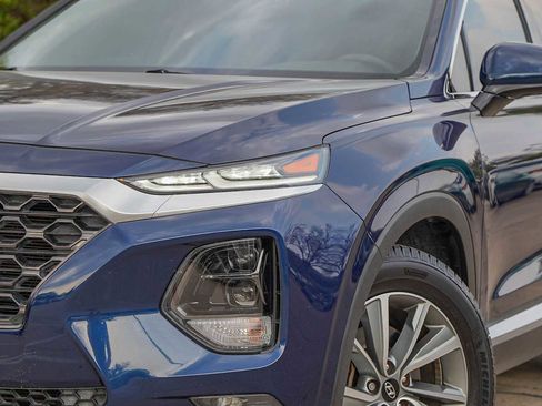 Used 2019 Hyundai Santa Fe Limited image 3