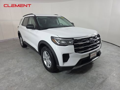 New 2026 Ford Explorer Active image 3