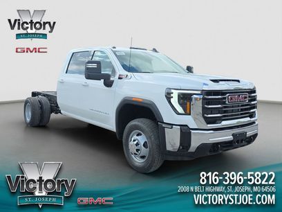 New 2026 GMC Sierra 3500 SLE w/ SLE Convenience Package